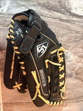 Louisville Slugger Black Genesis 1884 Baseball Glove
